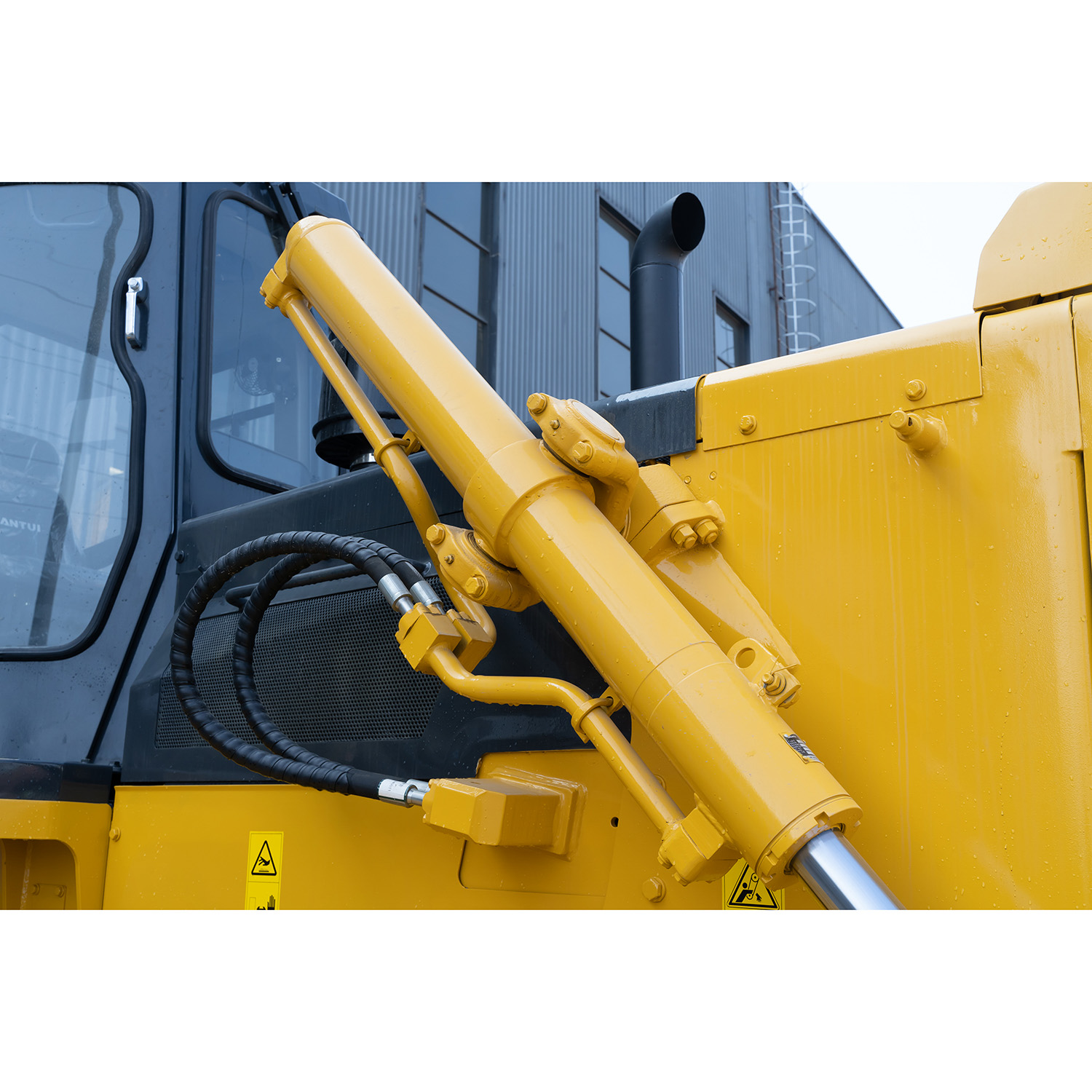 HD16 Crawler Bulldozer